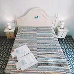 Dommu De Nannai Moro: Con Terrazza Casa vacanze *