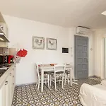 Prázdninový dům Dommu De Nannai Moro: Con Terrazza Baunei