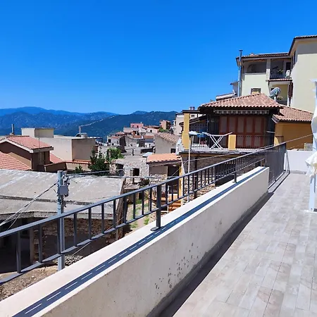 Dommu De Nannai Moro: Con Terrazza * Baunei