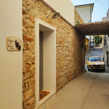 Dommu De Nannai Moro: Con Terrazza * Baunei