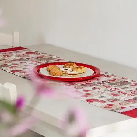 Casa de Férias Dommu De Nannai Moro: Con Terrazza *