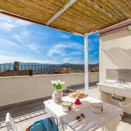 Dommu De Nannai Moro: Con Terrazza *