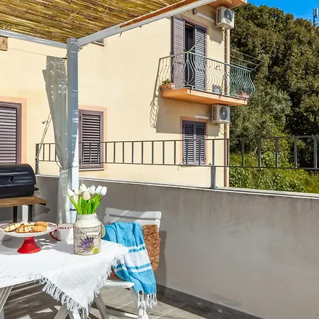 Dommu De Nannai Moro: Con Terrazza Baunei