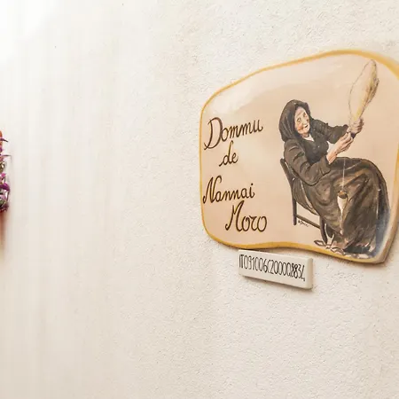 Dommu De Nannai Moro: Con Terrazza